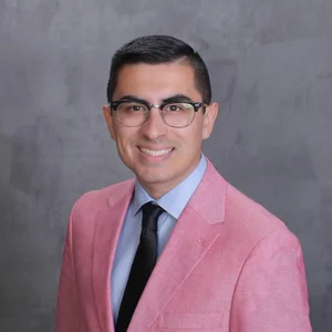 HEADSHOT_PERAZA.jpg