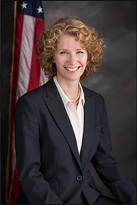 1046106_HilaryPotashner.jpg