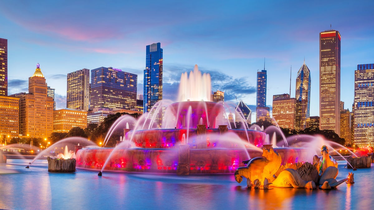 Buckingham Fountain in Chicago's Grant Park