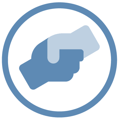 icon of two different colored hands shaking to show that diversity, equity, and inclusion is on the top 10 hot leadership topics for 2022