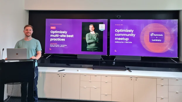 Ynze presenting at Optimizely Meetup - September 2022