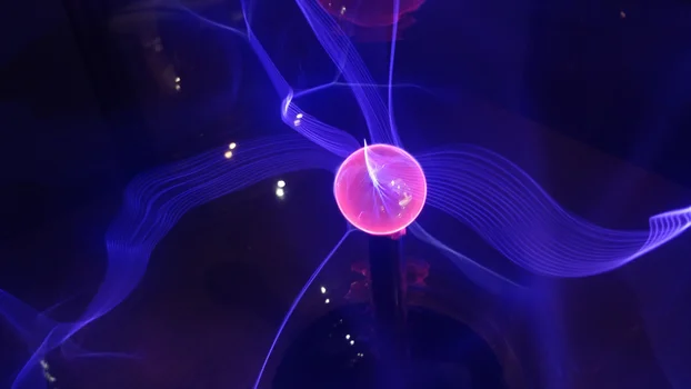 Quantum physics - by Fractal Hassan, Unsplash