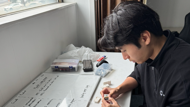 Picture of Andrew working on his Idiom project