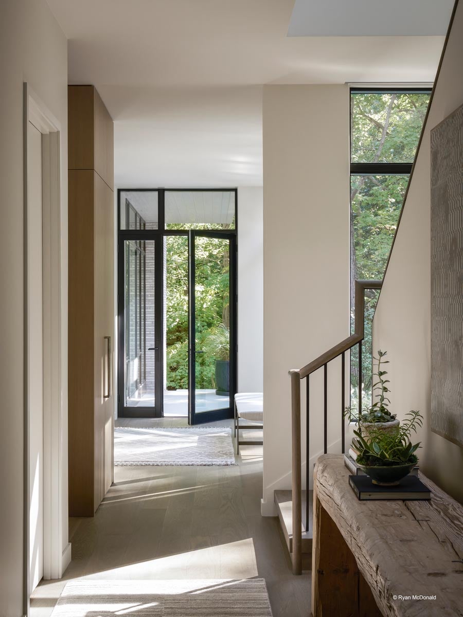 AR307 - Interior of home with VistaLuxe WD LINE windows and doors