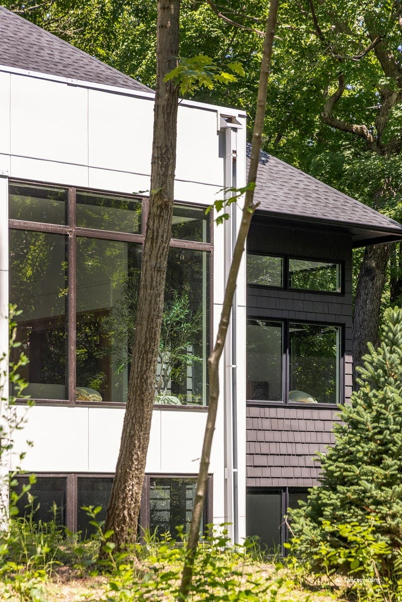 AQ313 - Exterior of home with Forgent Series windows