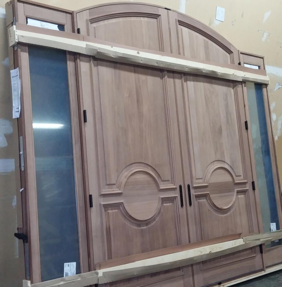 CS61-2, Sapele Doors with Custom Raised Panels & Hip Moulding (interior)