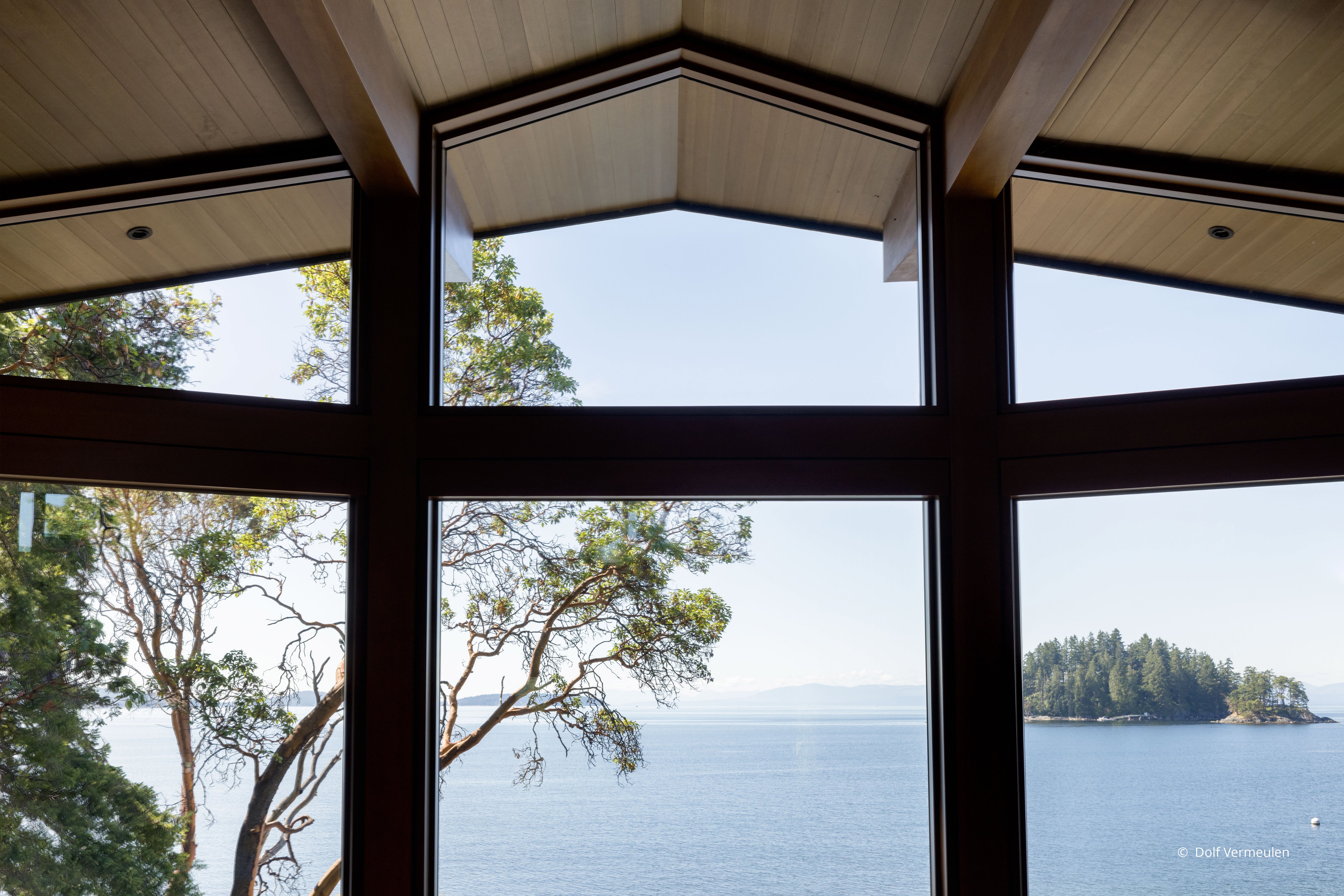 AO328 - Interior of contemporary home with Ultra Series windows and doors
