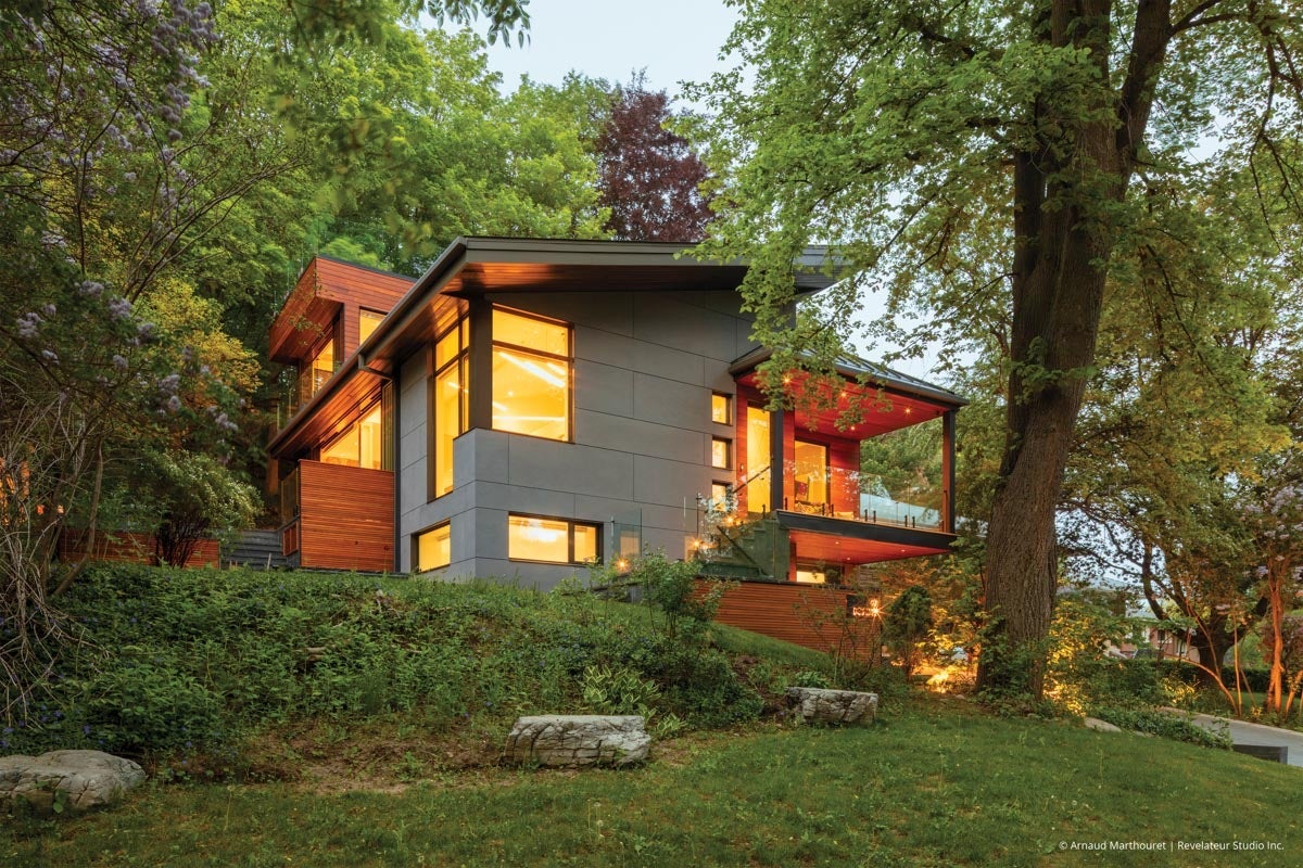 AM601 - front of modern home - Ultra Series windows and doors