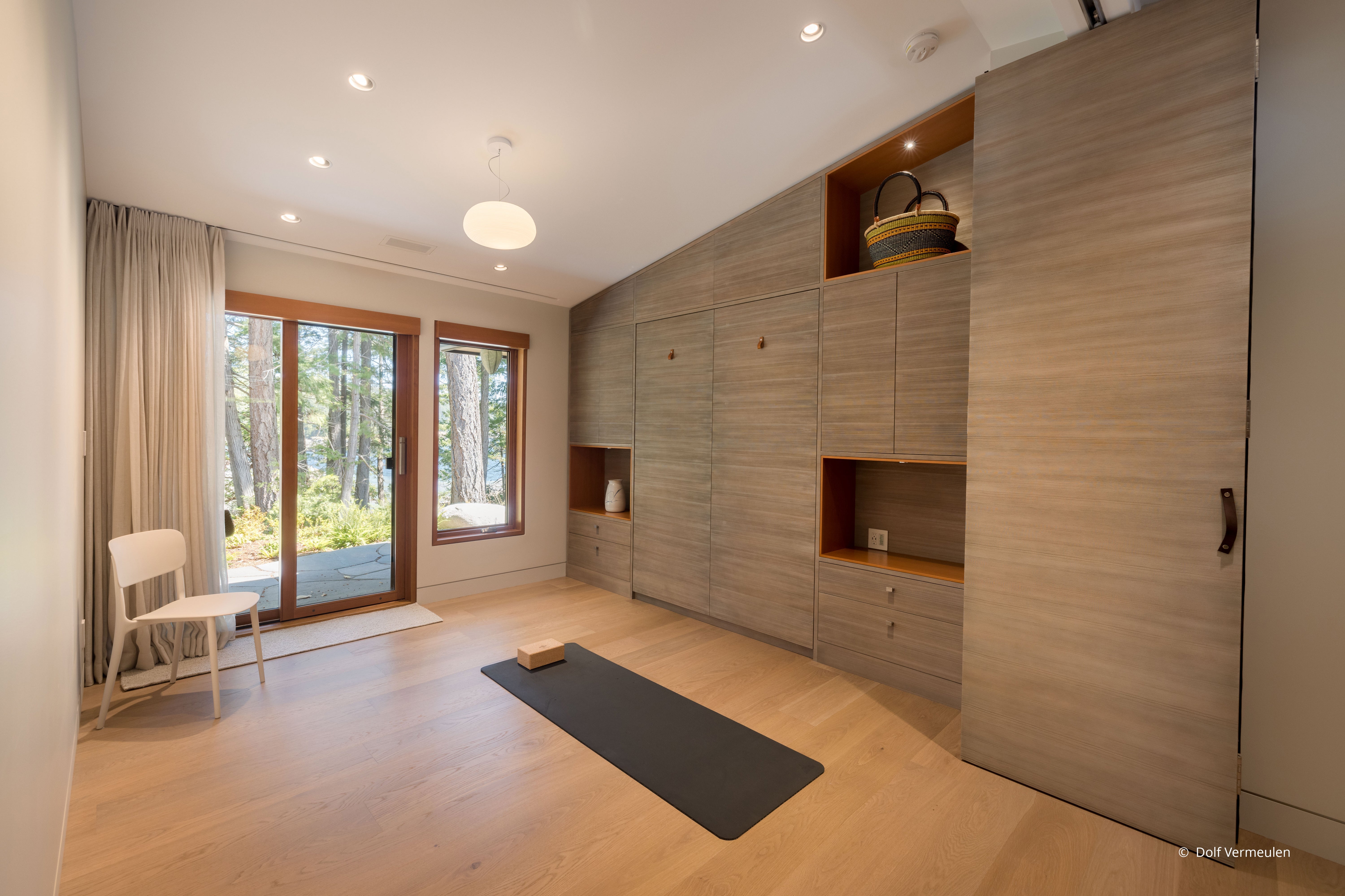 AO342 - Interior of contemporary home with Ultra Series windows and doors