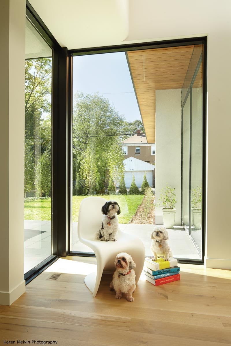 Z626 - Twin Cities Contempory home