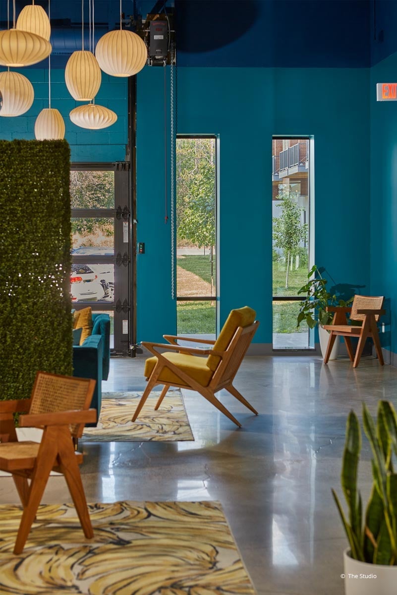 AO949 - Interior of commercial building with VistaLuxe AL windows