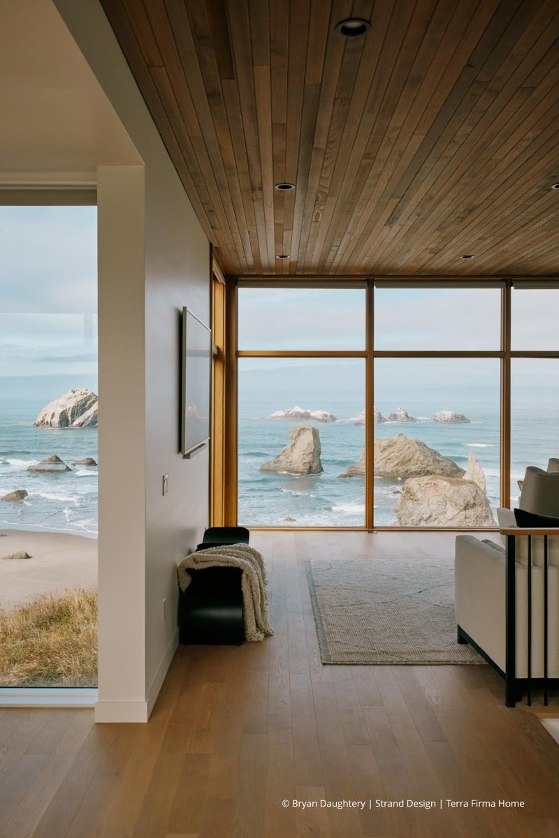 AR272 - Interior of home with VistaLuxe WD LINE windows and doors