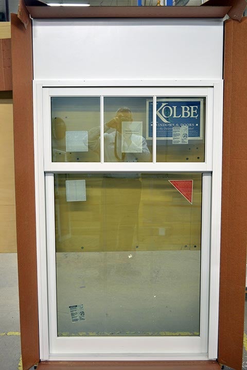 CS24-1, Double Hung with Head Jamb for Pass-Through Service (exterior)