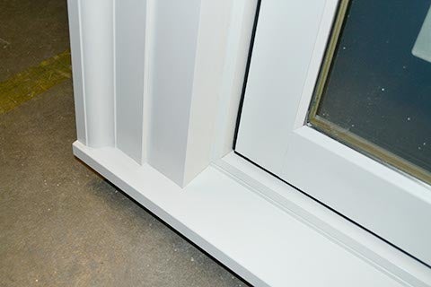 CS48-3, Half-Circle Top with 2-Piece Casing & Projected Sill Nosing (exterior closeup of sill)