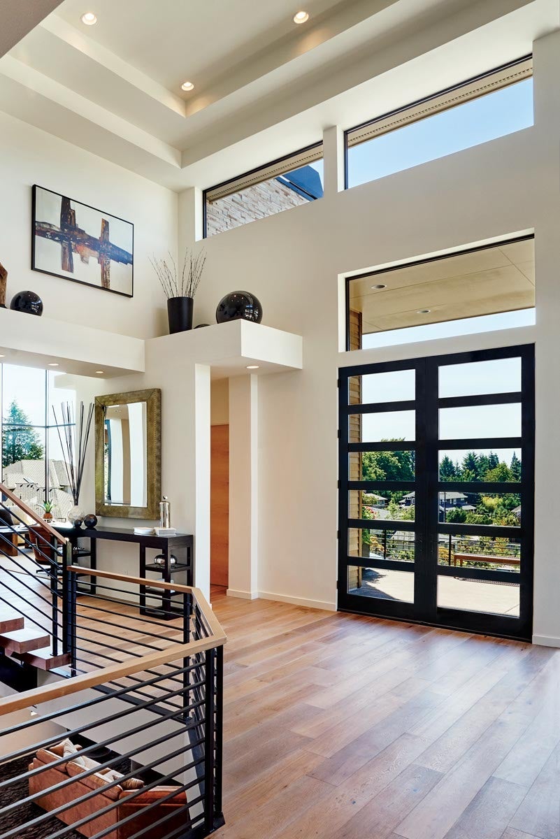Z500 - Street of Dreams entrance door