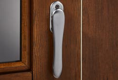 Handles-FoldingDoor-Uno-BrushedChrome-lg.jpg