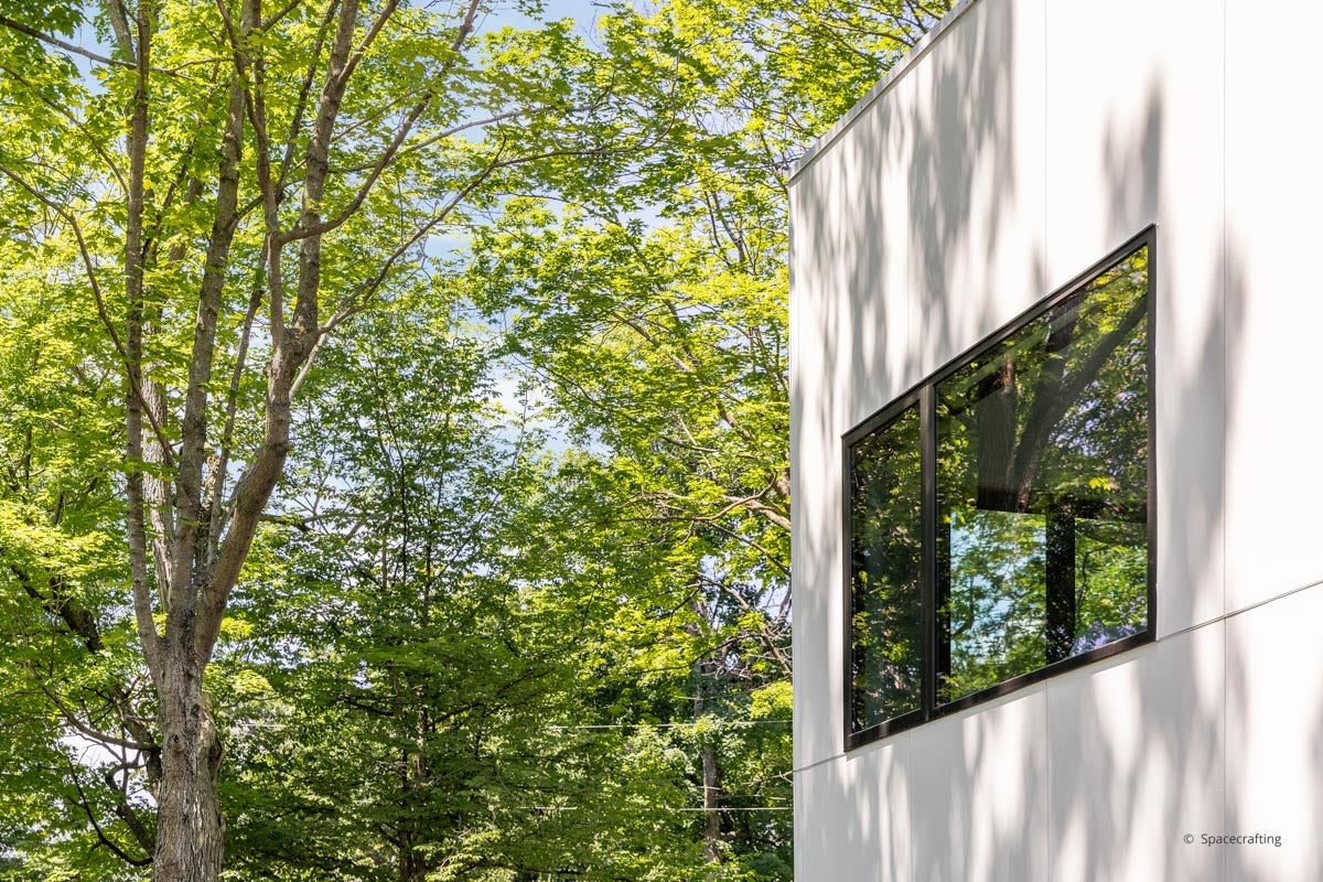 AQ315 - Exterior of home with Forgent Series windows