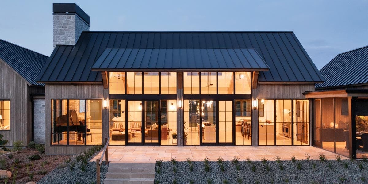AN315 - back of contemporary home with VistaLuxe Collection windows and doors