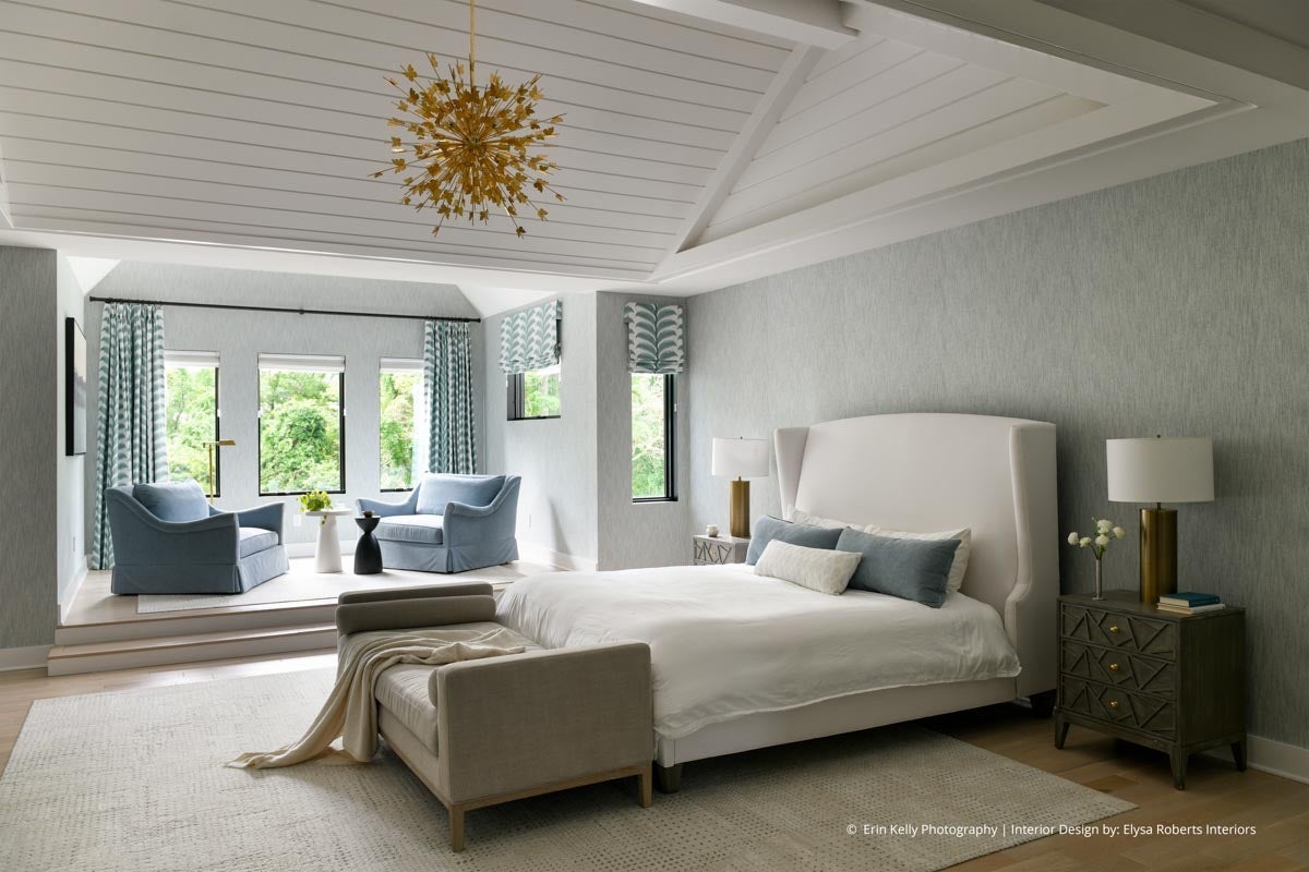 AQ809 - Interior of home with VistaLuxe WD LINE windows