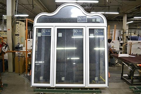 CS78-4, Radius Transom in a Modified Trefoil Shape (exterior)