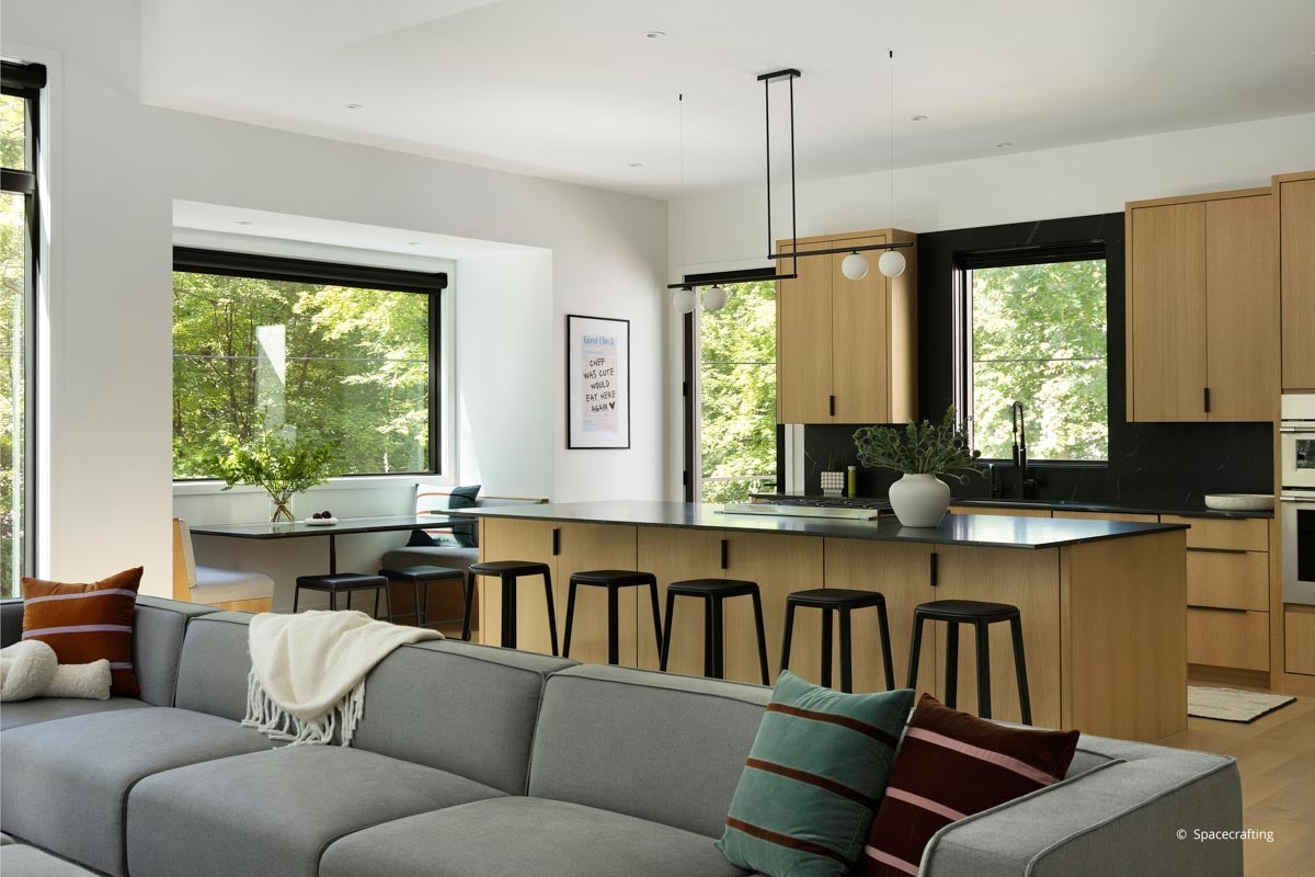 AQ327 - Interior of home with Forgent Series windows and VistaLuxe WD LINE door