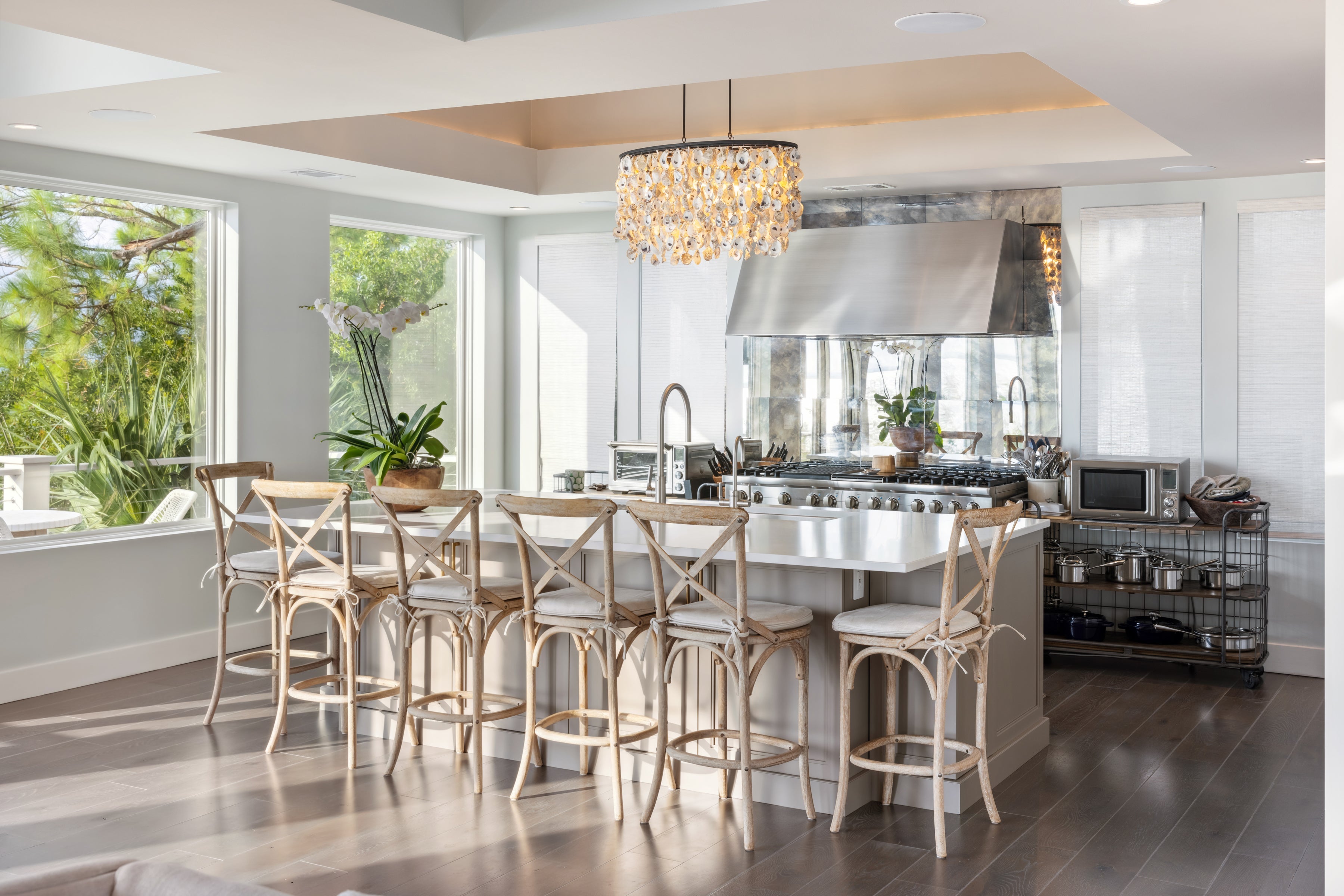 AN519 – Interior of waterfront home with Ultra windows and doors