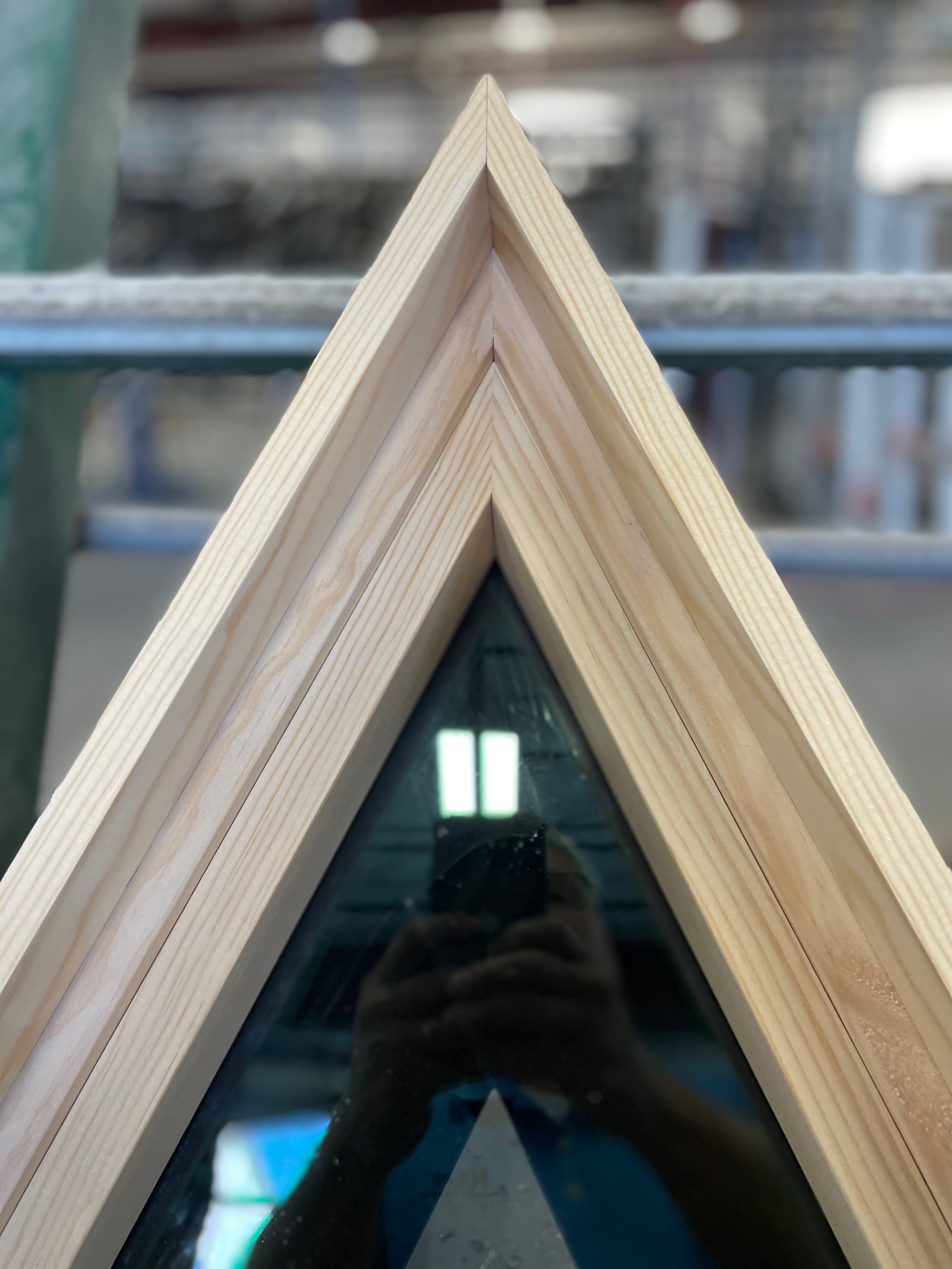 CS118-02-Forgent Series Triangle Direct Set