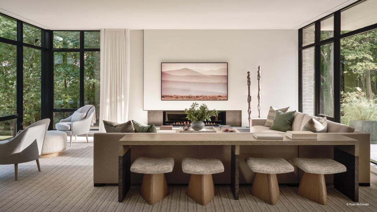 AR309 - Interior of home with VistaLuxe WD LINE windows and doors