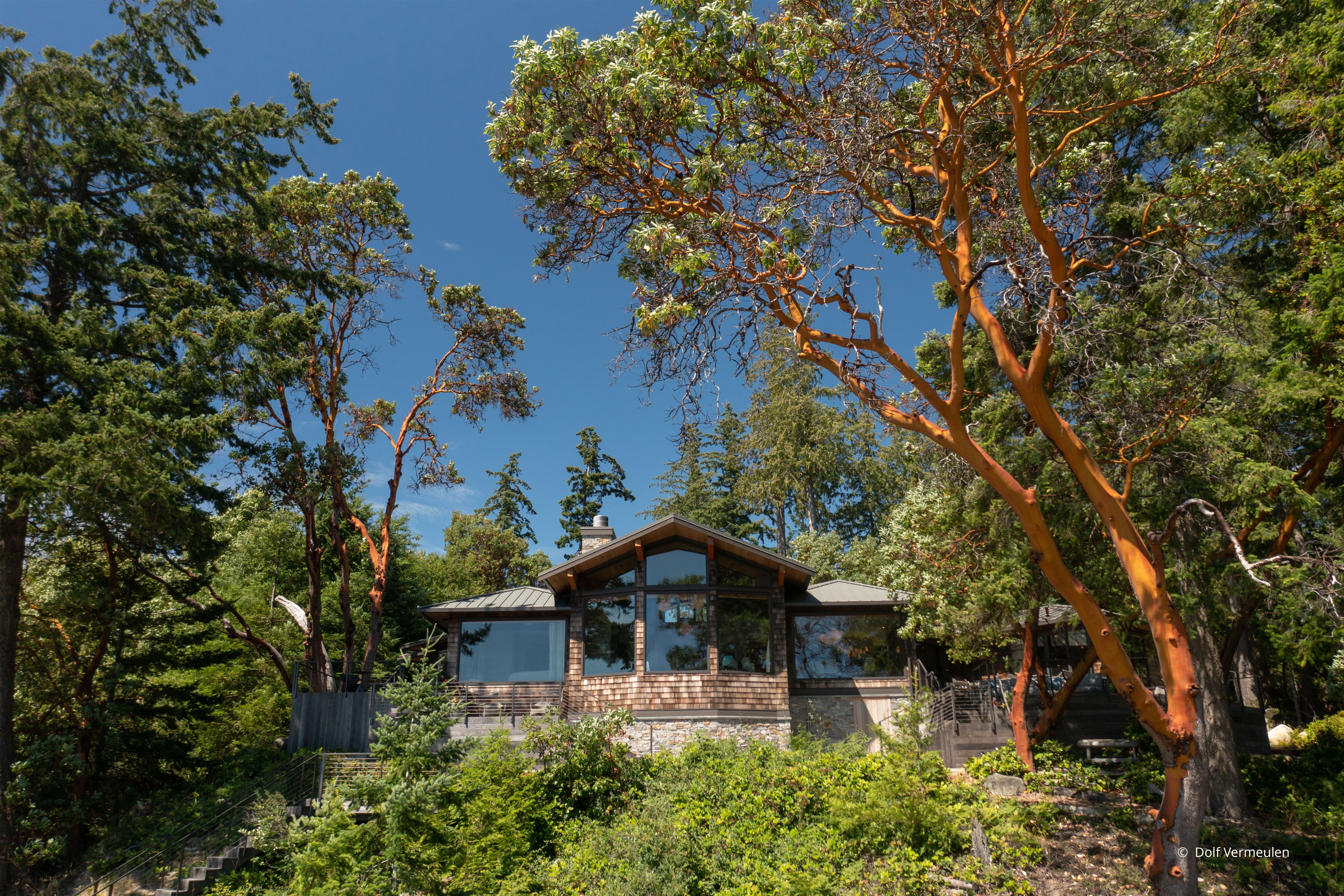 AO301 - Exterior of contemporary home with Ultra Series windows and doors
