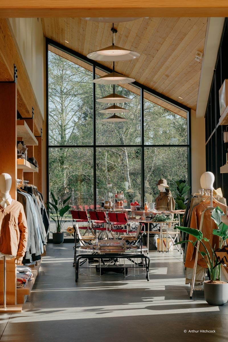 AP804 - Interior of a commercial building with VistaLuxe AL LINE windows