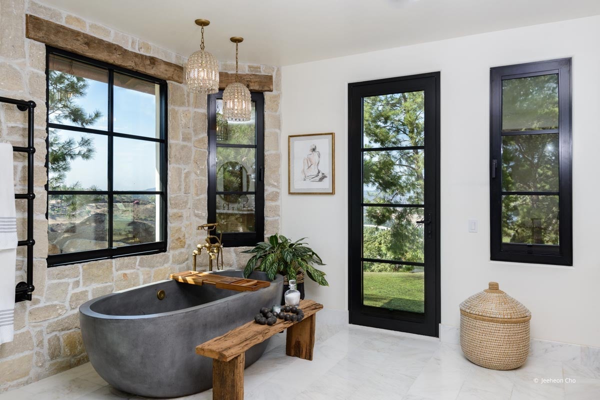 AP2104 - Interior of home with VistaLuxe AL LINE windows and doors