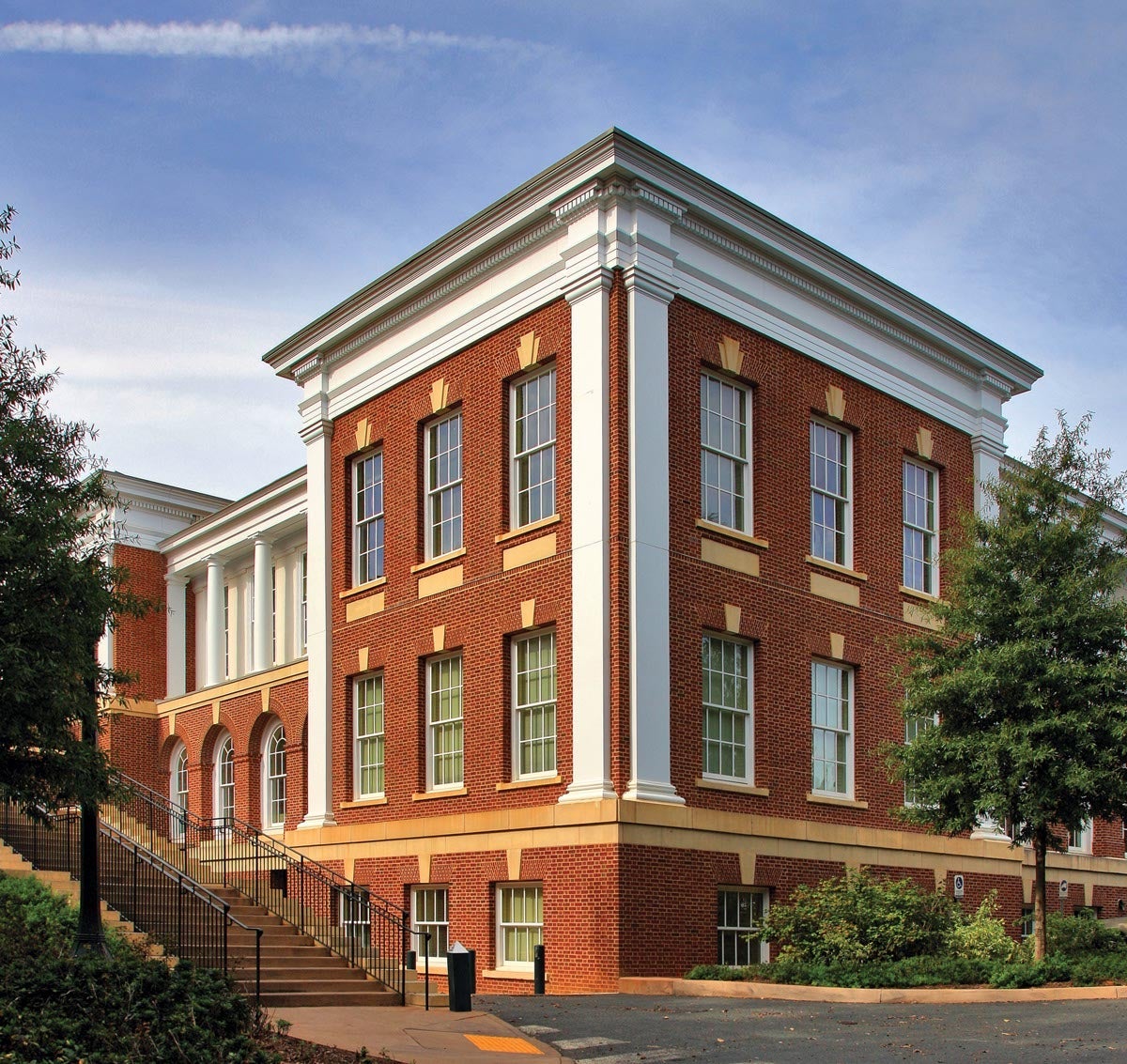 F423 - University of Virginia Rouss Hall historical renovation