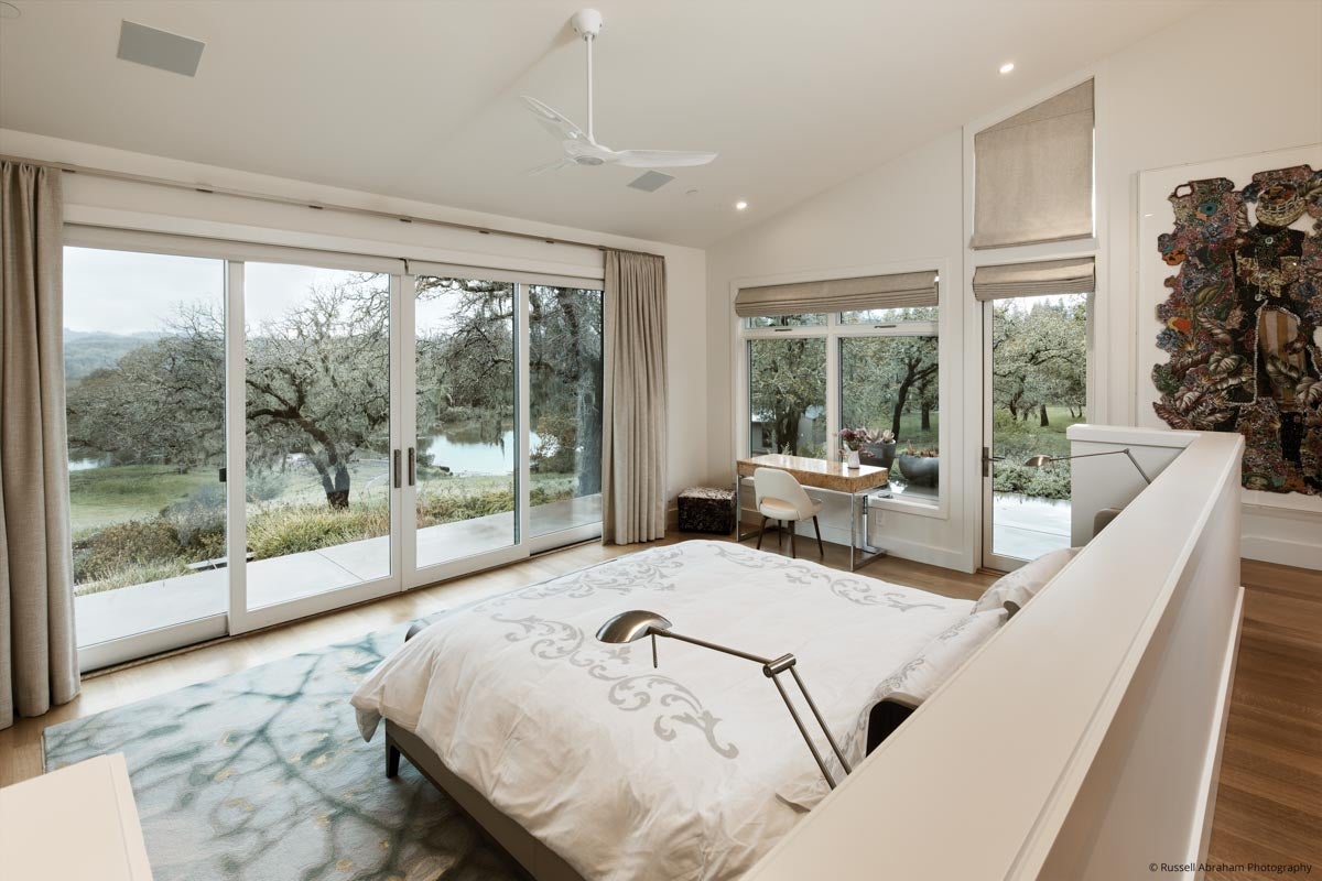 AM223 - Kolbe VistaLuxe WD sliding patio door featured in main bedroom
