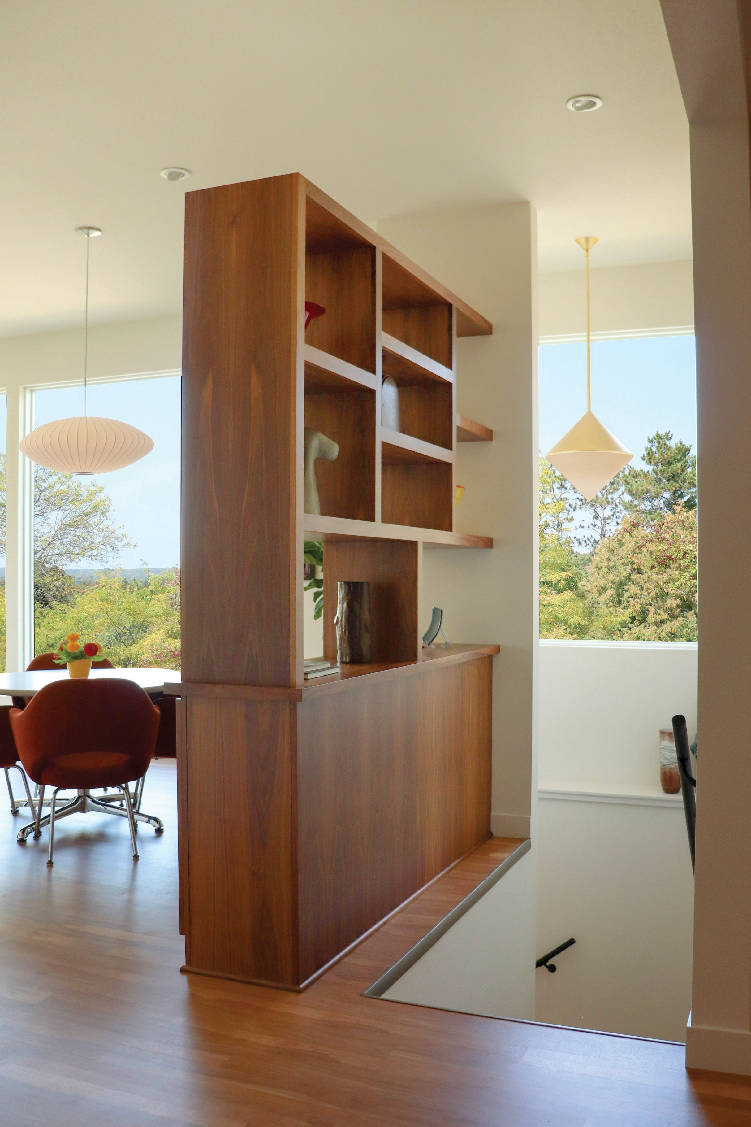 AN412 - Interior of contemporary home with Vistaluxe windows