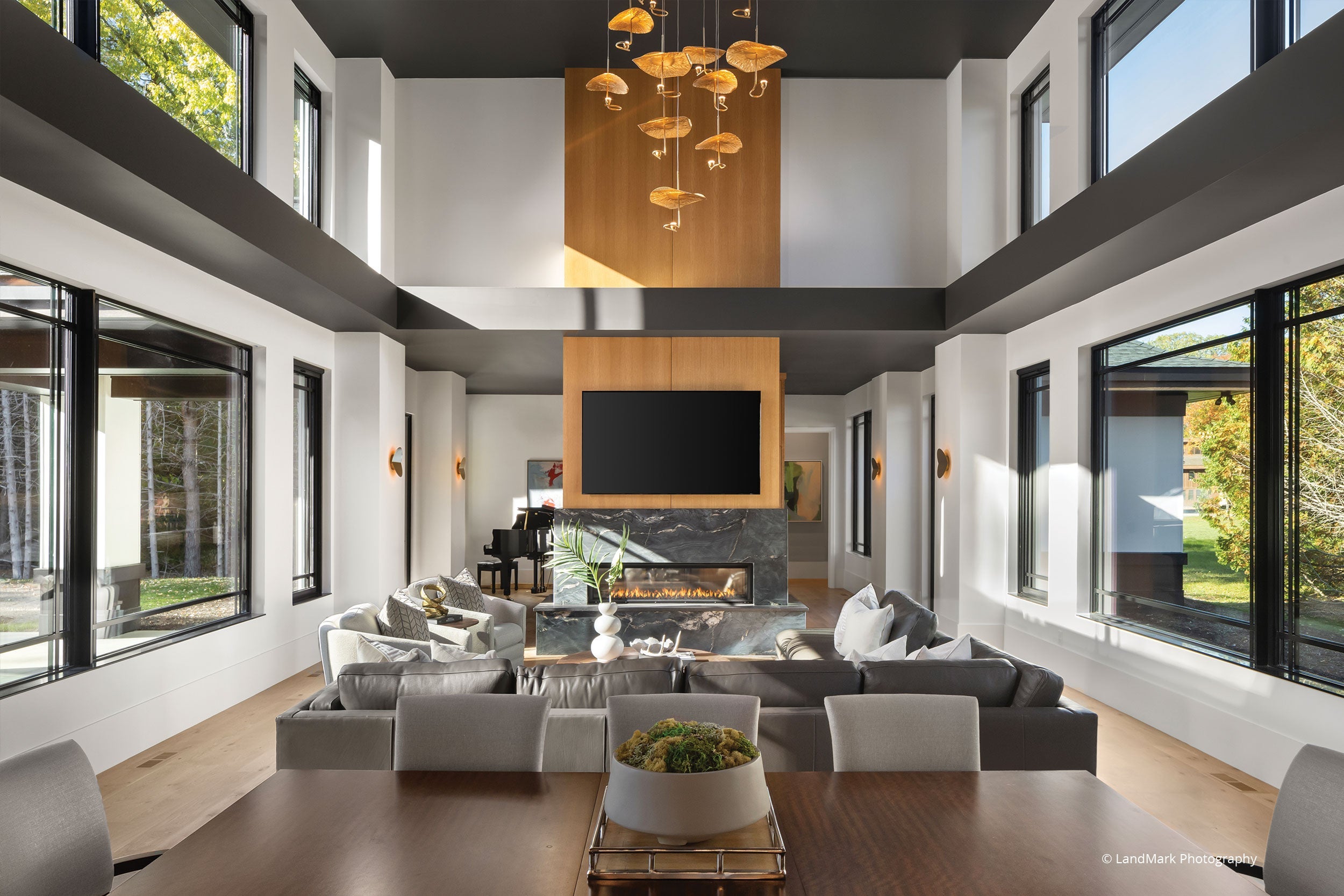 AN808 - Interior of contemporary home with Vistaluxe windows