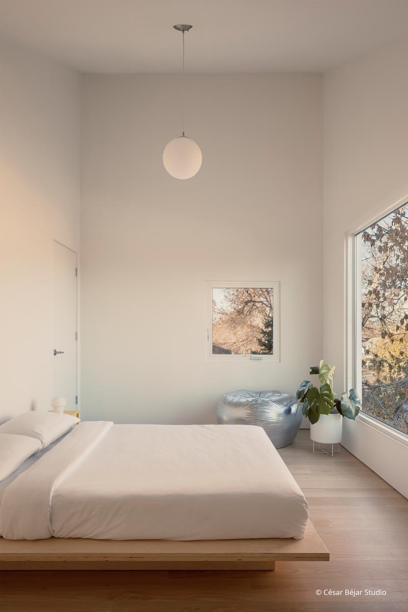 AQ607 - Interior of home with Forgent Series windows 