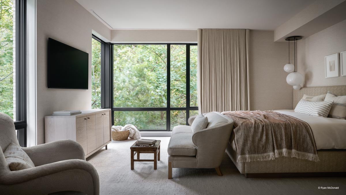 AR315 - Interior of home with VistaLuxe WD LINE windows and doors