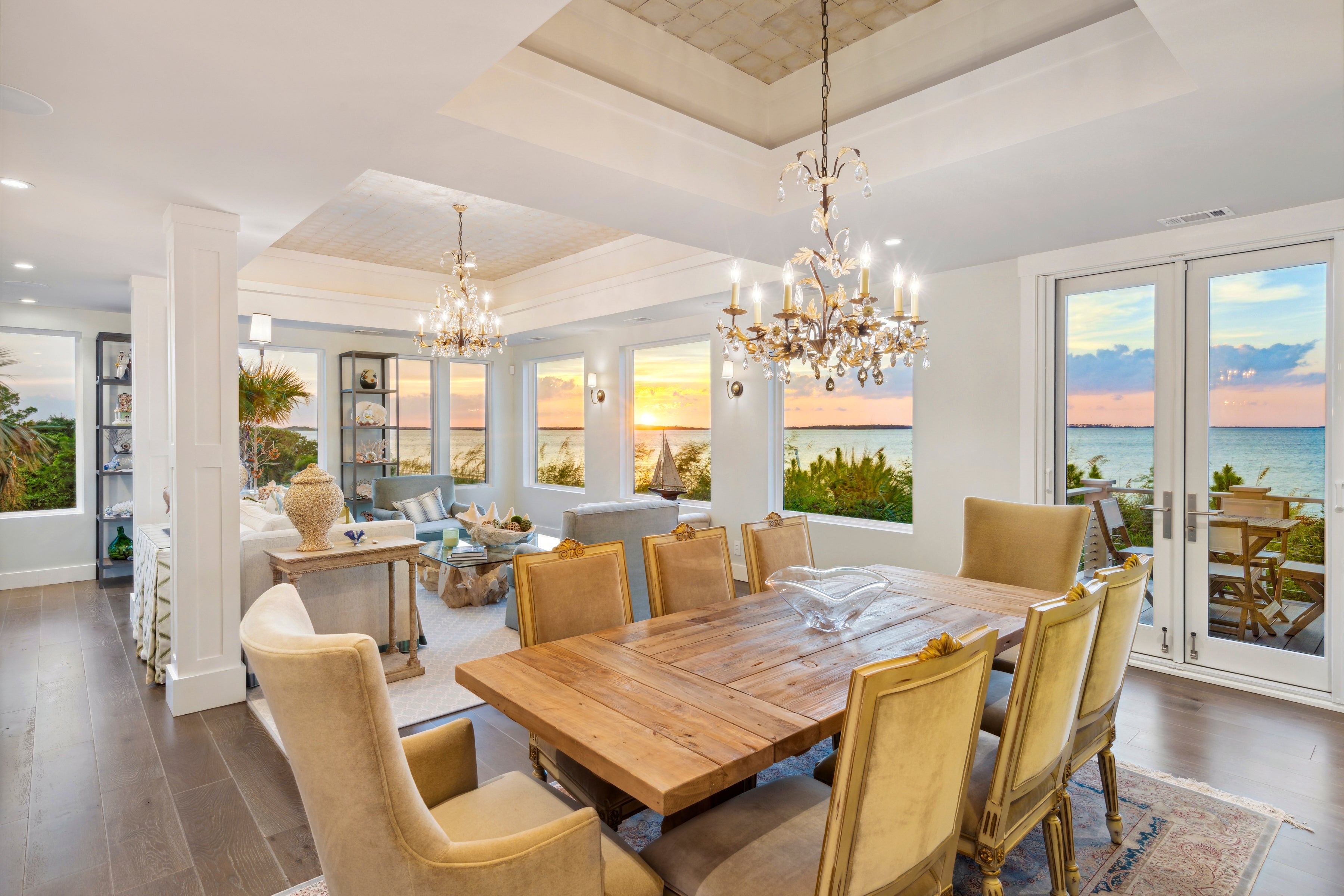 AN570 – Interior of waterfront home with Ultra windows and doors