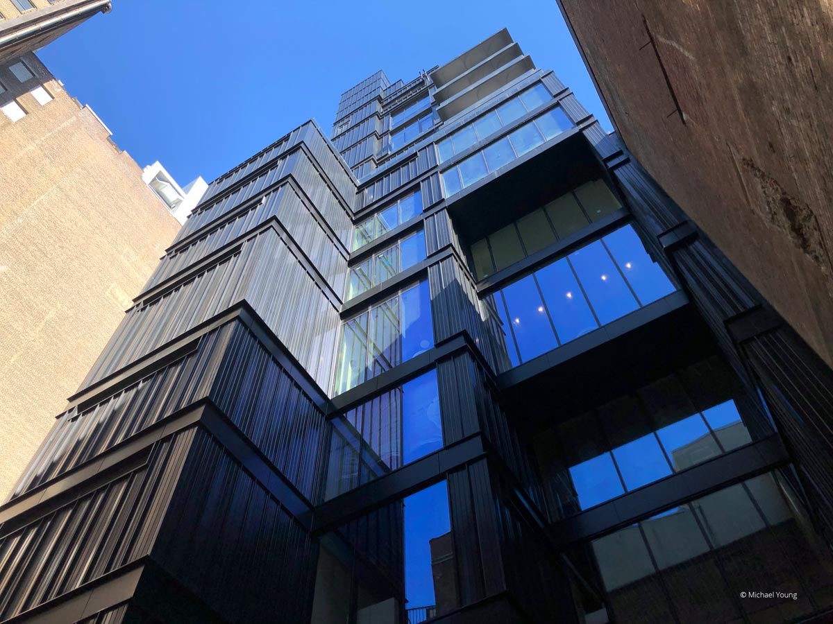 XX603 - Exterior of commercial building with Reynaers window systems