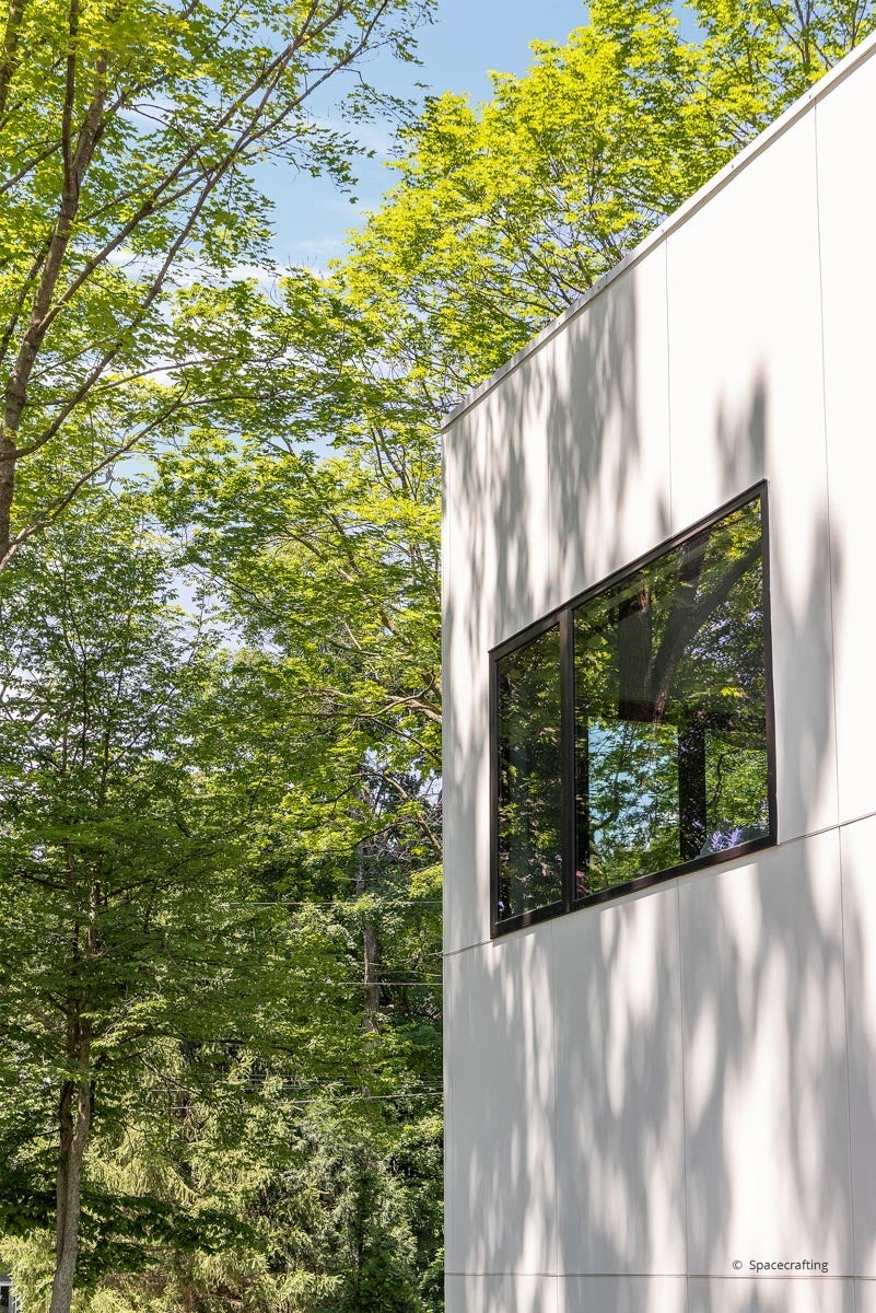 AQ316 - Exterior of home with Forgent Series windows