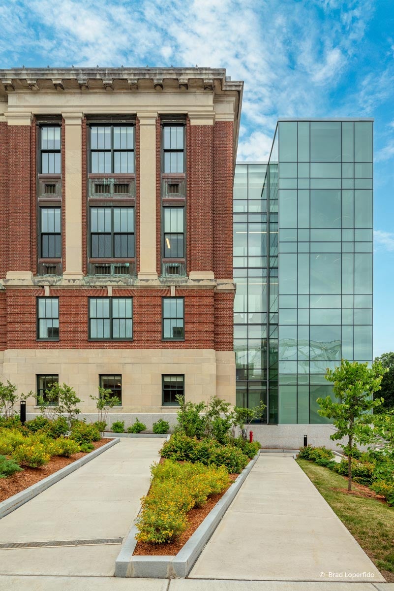 AQ204 - Exterior of building with Ultra Series windows and doors