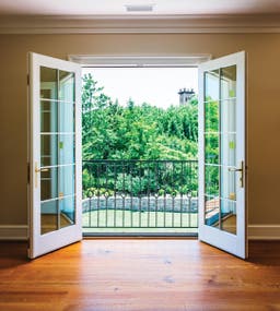 W909.jpeg