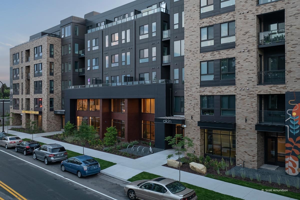 AP902 - Exterior of a commercial building with Forgent and Ultra Series windows and doors