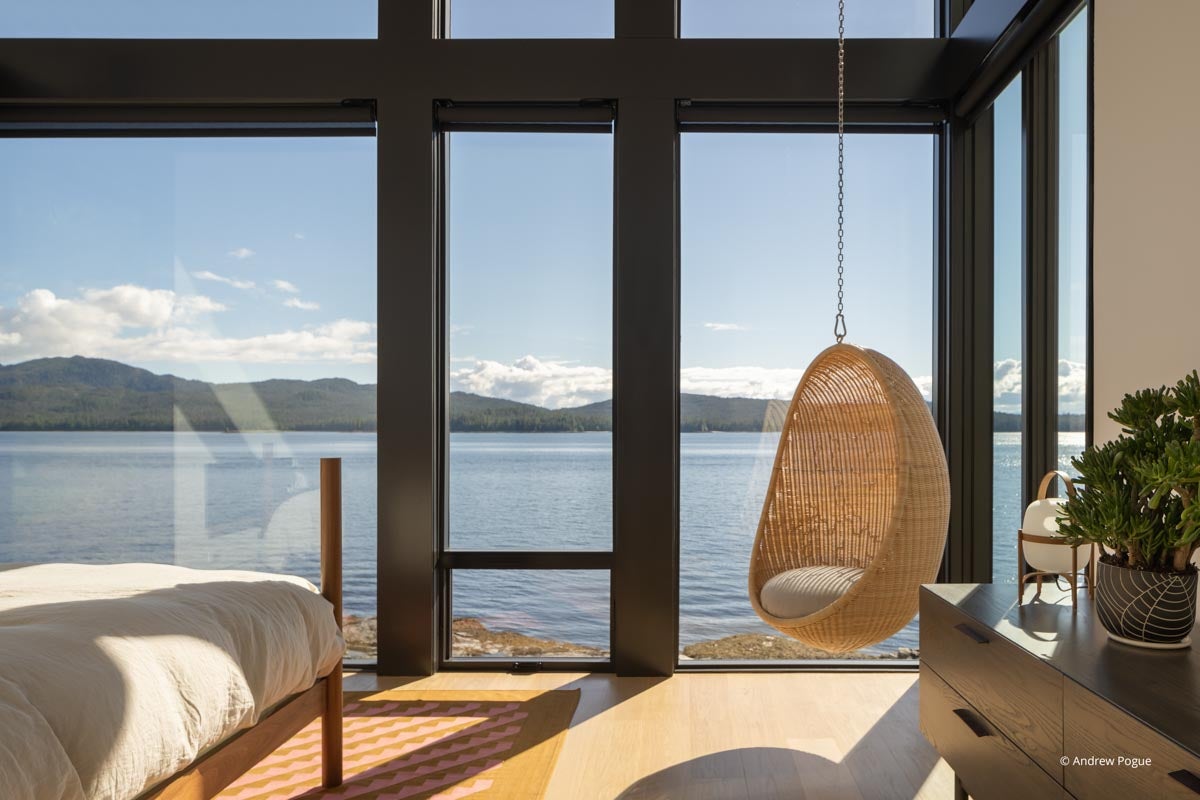 AR104 - Interior of home with VistaLuxe WD LINE windows and doors