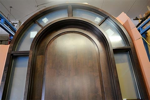 CS74-7, Alder Half-Circle-Top Door with Wrap-Around Sidelites & Transoms (exterior closeup)