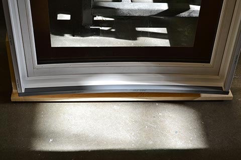 CS19-3, Double Hung & Transom with Curved Glass (interior sill closeup)