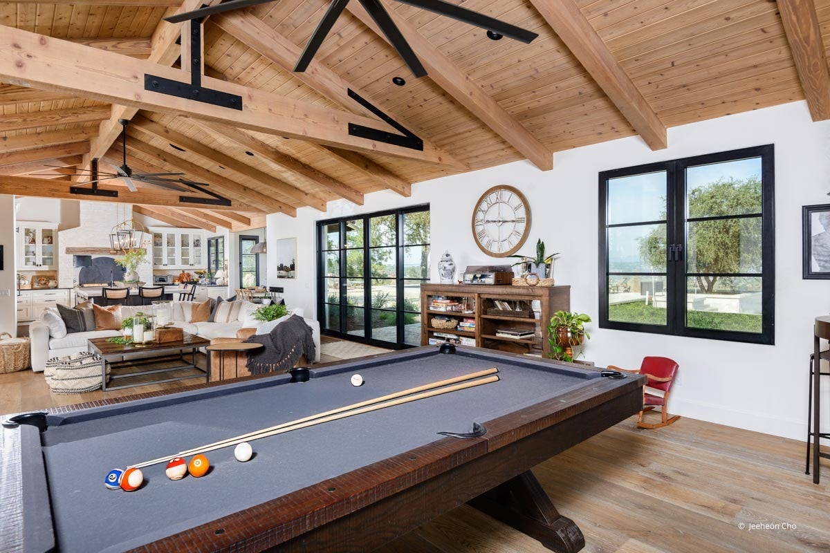 AP278 - Interior of home with VistaLuxe AL & WD LINE windows and doors