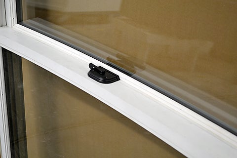CS19-2, Double Hung & Transom with Curved Glass (interior check rail closeup)