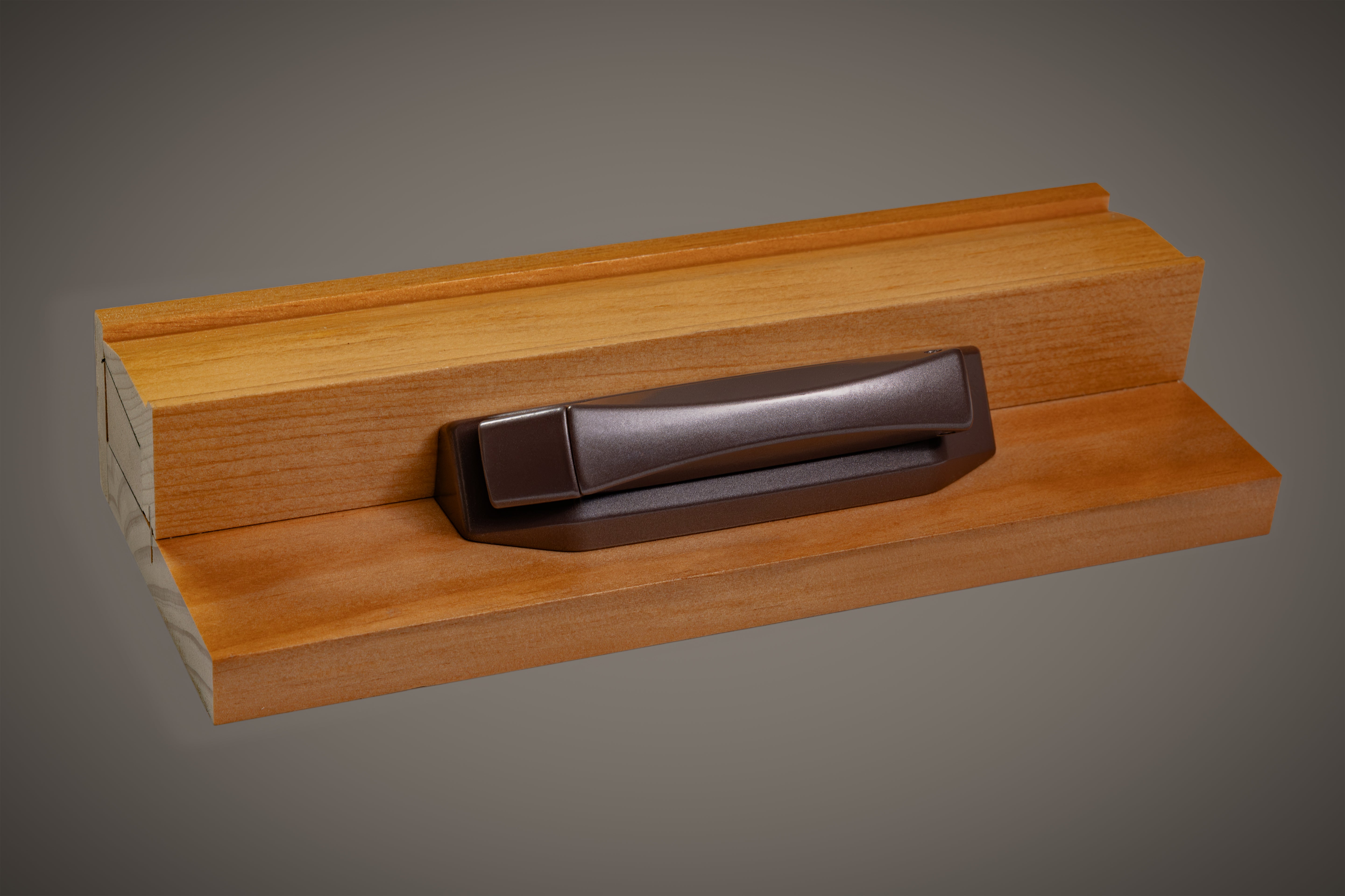 Rustic Umber Attraction handle