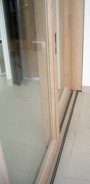 CS05-4, Lift & Slide Door with Wood Pocketing Panels for Interior Use (closeup of sill)